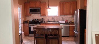 Brilliant 3-bedroom bed & breakfast in charming Cleveland neighborhood