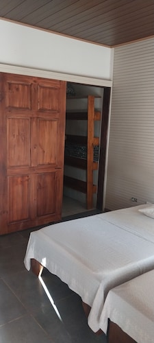 Casa Taupe, 5 min from 🌴🌴🌴🌴🌴🌴🌴🌴Playa Carrillo🌴🌴🌴 and 7 min from Camaronal🏄🏄🌴🌴🐢🌞