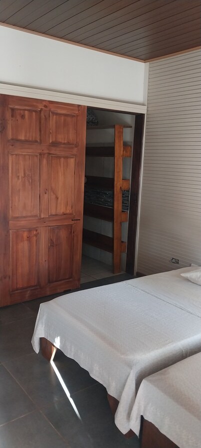 Casa Taupe, 5 min from 🌴🌴🌴🌴🌴🌴🌴🌴Playa Carrillo🌴🌴🌴 and 7 min from Camaronal🏄🏄🌴🌴🐢🌞