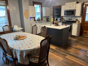 Nicht klassifiziertes Bild, 2 von 16, Schaltfläche