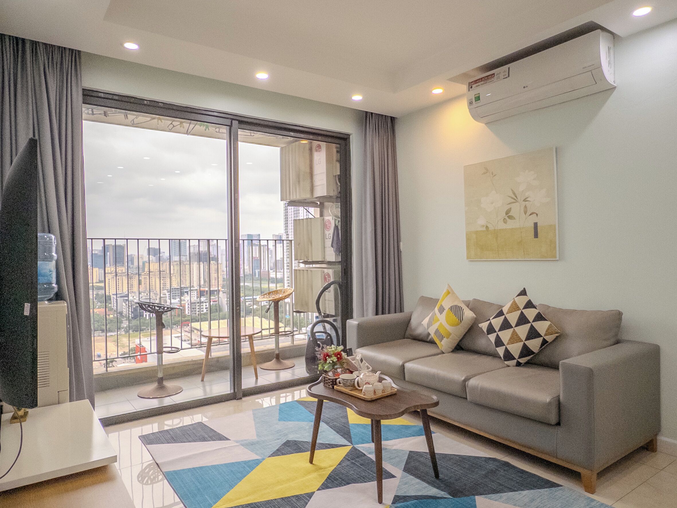 Leilighet – deluxe, 2 soverom, balkong, byutsikt | Oppholdsområde