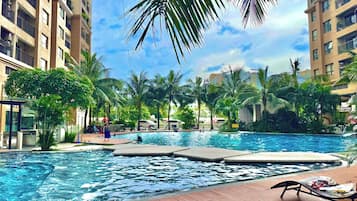 Seasonal outdoor pool