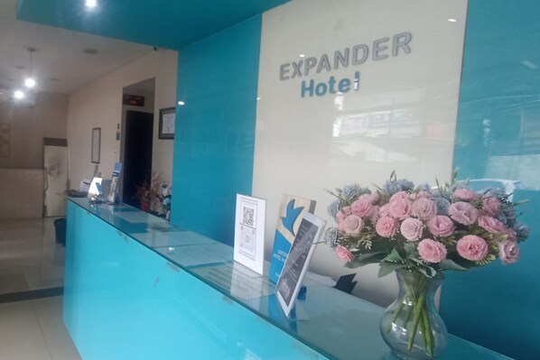 Lobby - Collection O Near Exit Toll Gayamsari Formerly Buva Hotel (Semarang)