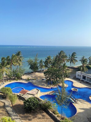 Pool - Duplex Ocean View 1bedroom Apartment D10 ,Top Floor (Mombasa)