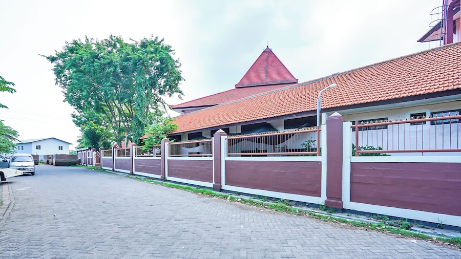 Hotel O Banuwa Family Residence