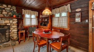 Chalet (1 Bedroom) | Intérieur