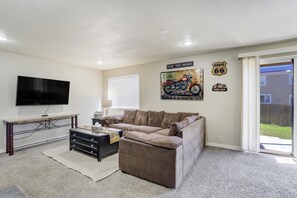 Interior - 1415 Legend Oak - Basement (Fountain)