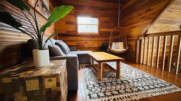 Chalet (4 Bedrooms) | Interior