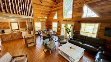 Chalet (4 Bedrooms) | Interior