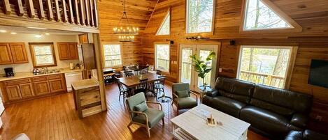 Chalet (4 Bedrooms) | Interior