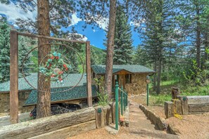 Interior - 4925 Pike Unit 3 (Cascade)