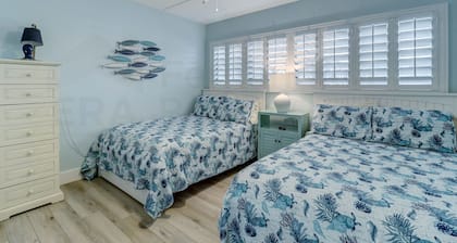 108 Amelia by the Sea