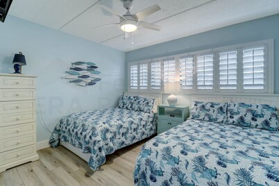 108 Amelia by the Sea