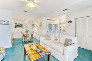 Interior - 2185 S Fletcher Ave (Fernandina Beach)