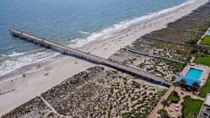 Interior - 6th Floor, Oceanfront Condo Easy Beach Access via Boardwalk & Exclusive Fishing Pier (Fernandina Beach)