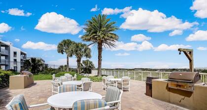 6th Floor, Updated and Beautiful! Oceanfront Condo With Balcony, Fishing Pier