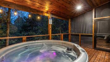 Chalet (3 Bedrooms) | Bahagian dalam