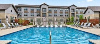 Relaxing Getaway, Worker-friendly, A+ Location