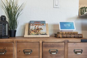 Interior - Tumbleweed (Cave Creek)