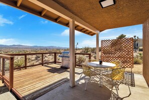 Interior - Oasis (Yucca Valley)