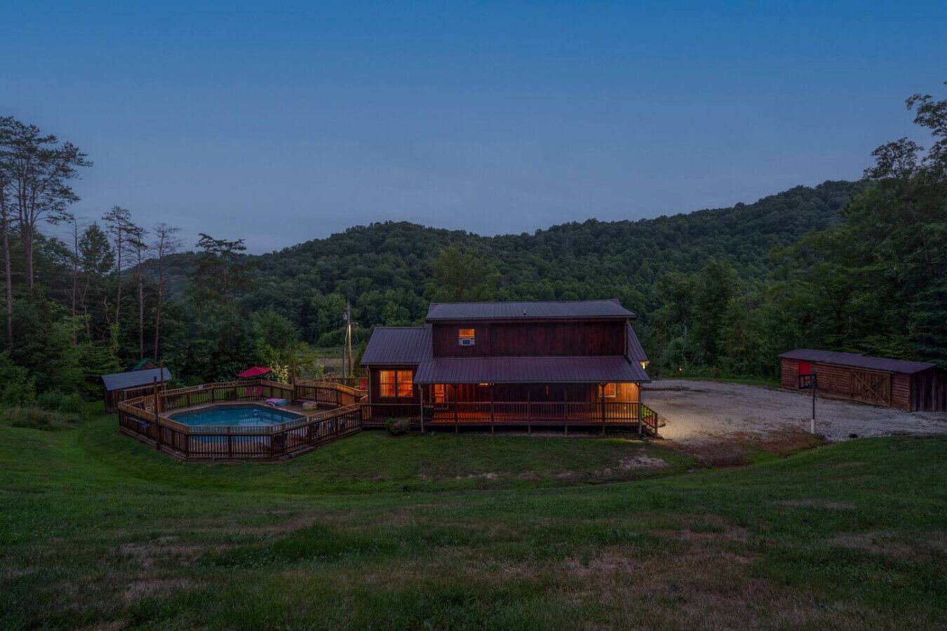 Chalet (3 Bedrooms) | Interior