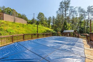 Chalet (3 Bedrooms) | Interior - Pool Table Wifi Starry Mountain Night Rrg! (Stanton)