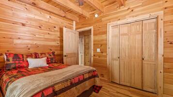 Chalet (3 Bedrooms) | Interior