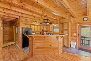 Chalet (3 Bedrooms) | Interior