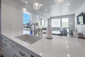 Interior - Sanctuary - Silver Creek (Park City)