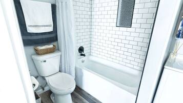 Cottage (2 Bedrooms) | Interior