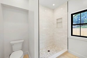 Nhà (4 Bedrooms) | Nội thất