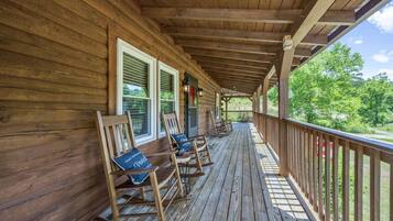 Chalet (3 Bedrooms) | Interior