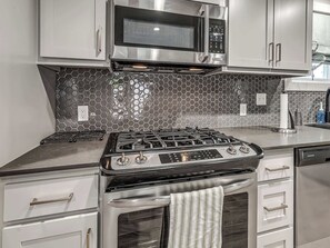 House (1 Bedroom) | Interior - Cozy 1-bedroom Retreat in Tulsa (Tulsa)