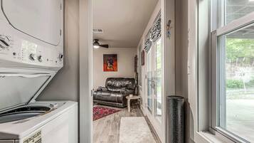 House (1 Bedroom) | Interior