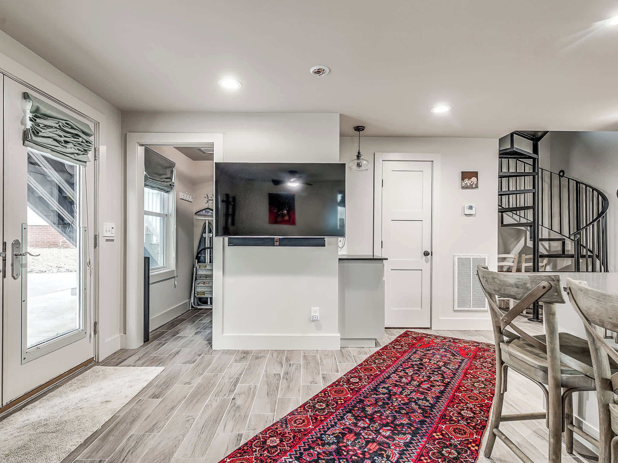 House (1 Bedroom) | Interior
