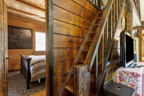 Chalet (2 Bedrooms) | Interior