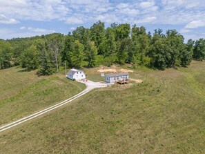 Interior - Wifi, Firepit, Fishing Pond - Farmview (Hazel Green)