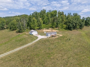 Cottage (1 Bedroom) | Interior - Wifi, Firepit, Fishing Pond - Farmview (Hazel Green)