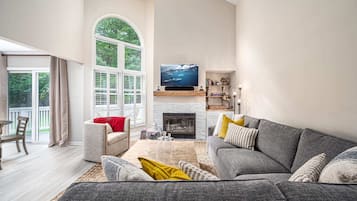 House (2 Bedrooms) | Front of property