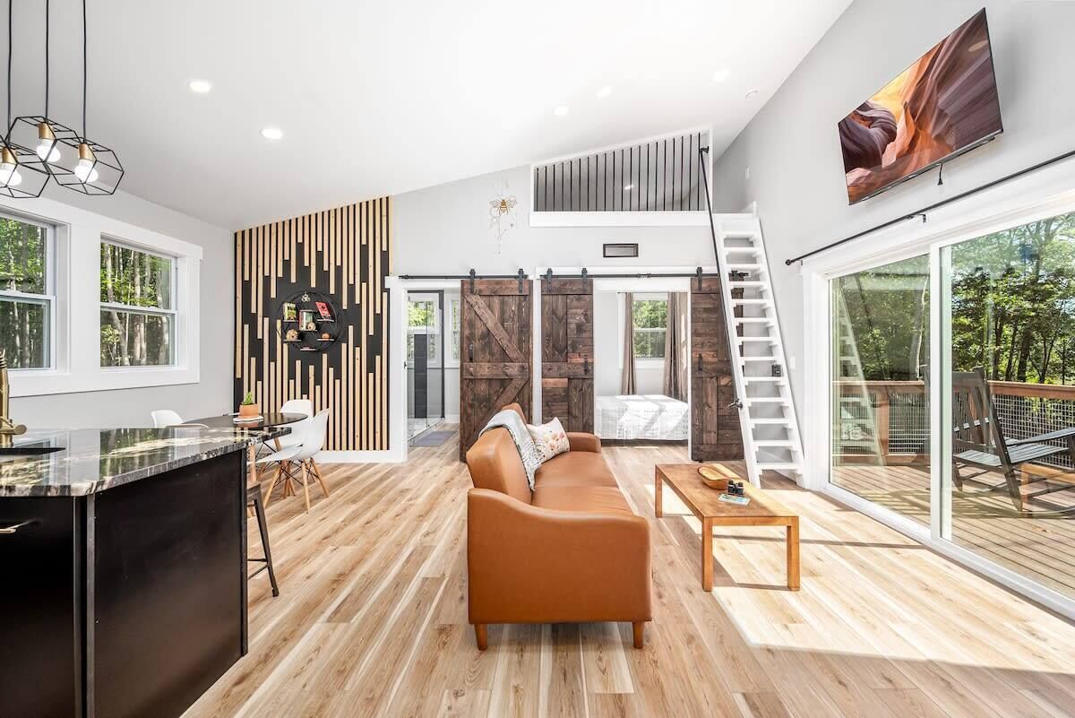 Chalet (2 Bedrooms) | Interior
