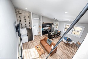 Interior - Two Tree Houses - Beehive & H20 (Pittsboro)