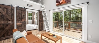 Two Tree Houses - Beehive & H20