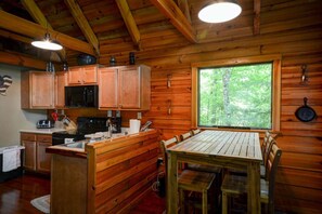 Chalet (2 Bedrooms) | Intérieur