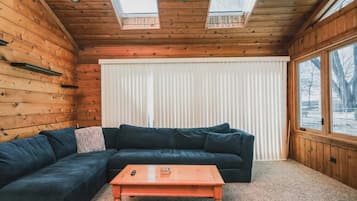 House (3 Bedrooms) | Front of property
