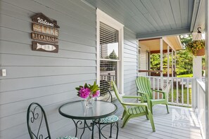 Interior - Lakeside Bungalow (Coeur d'Alene)