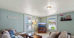 House (2 Bedrooms) | Interior - Lakeside Bungalow (Coeur d'Alene)