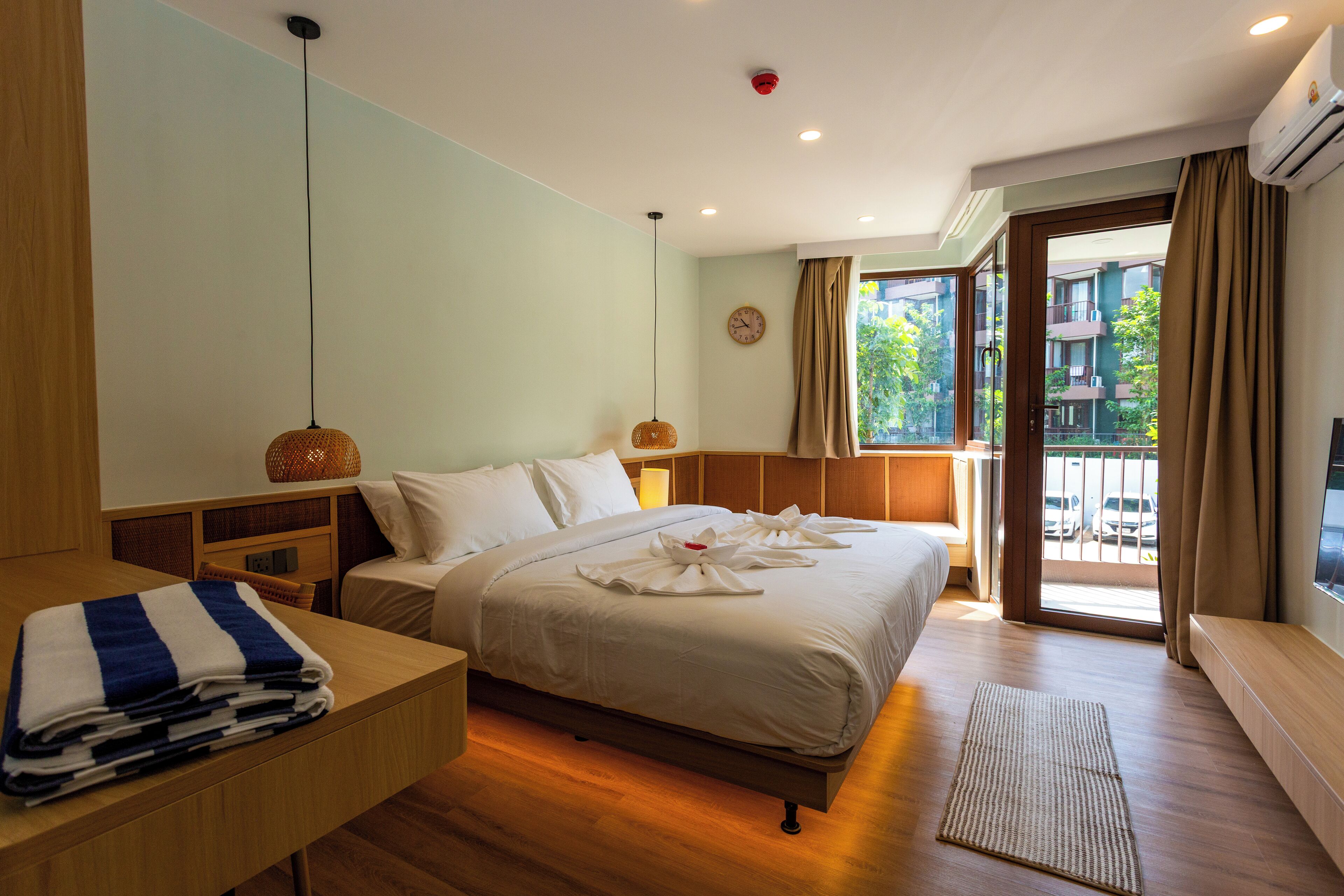 Bloc d'apartaments, balcó