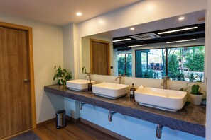 Imagen sin descripción, 3 de 19, botón