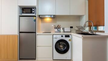 Condo, Balcony | Private kitchen