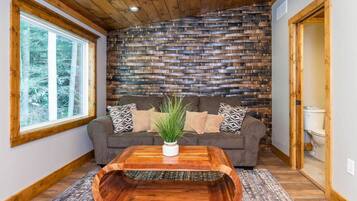 Chalet (2 Bedrooms) | Bahagian dalam